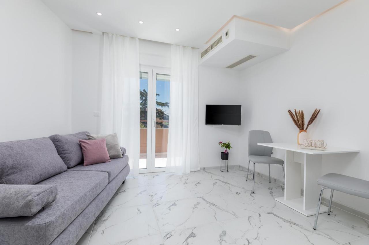 Apartman Knezevic A Fažana Esterno foto
