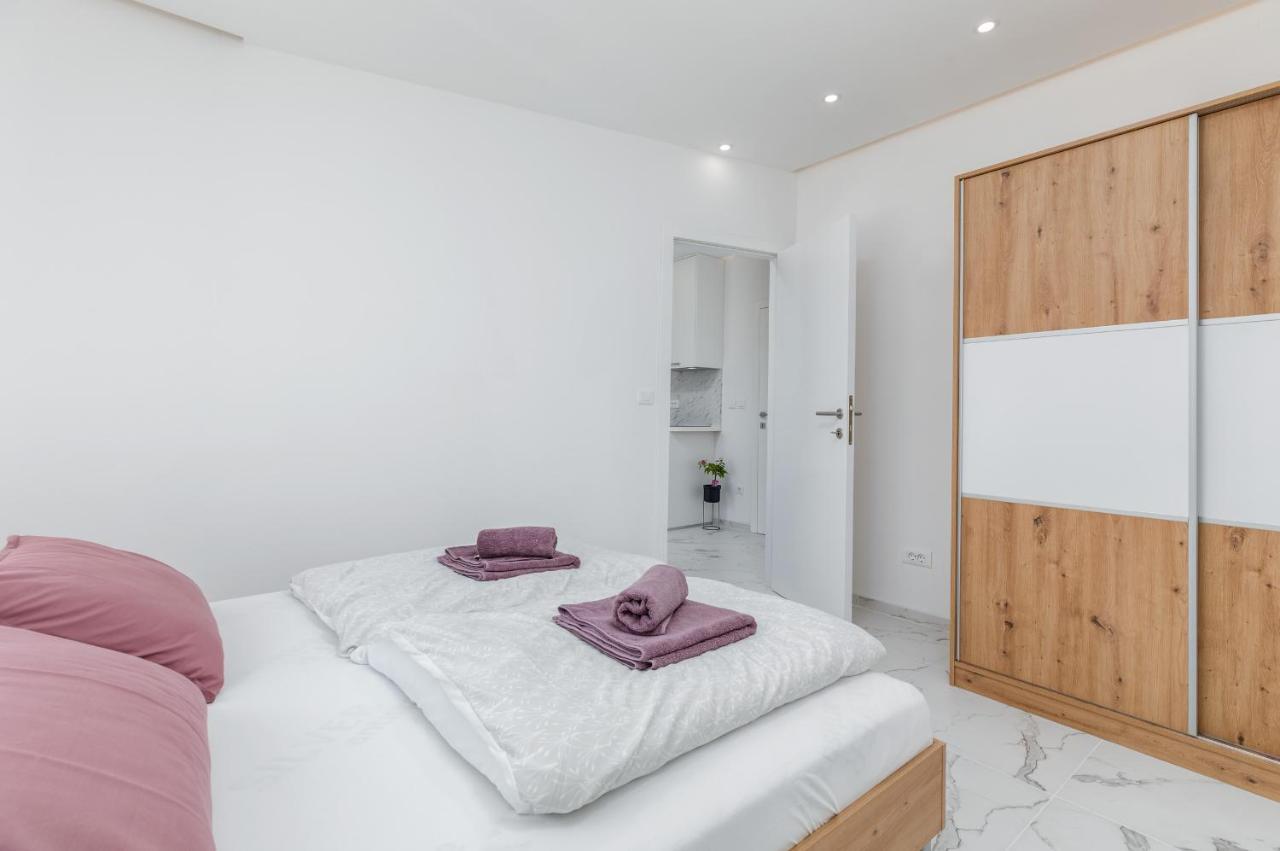 Apartman Knezevic A Fažana Esterno foto